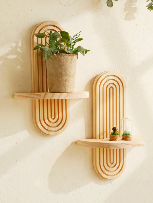Étagère murale géométrique en bois naturel
